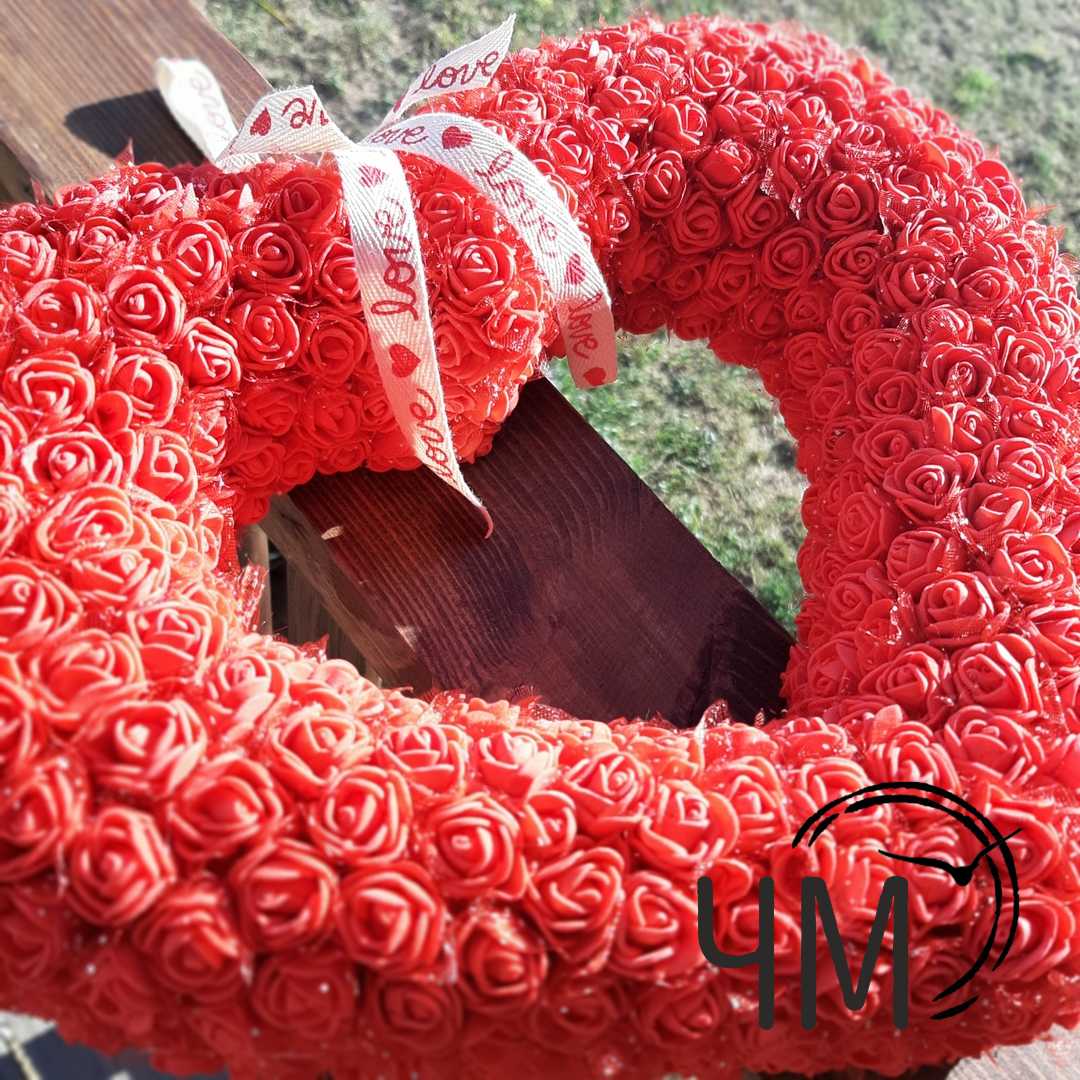 Сердце из роз фоамирана
